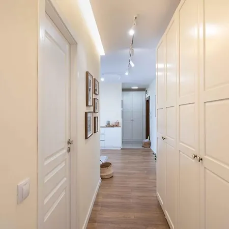 Deluxe * 부르가스